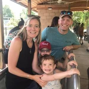 Meet your Posher, Leslie